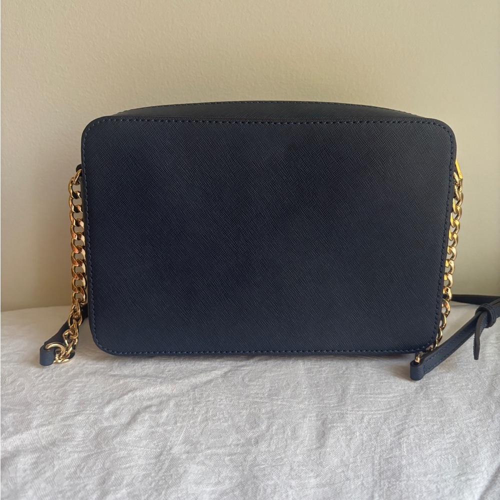 Michael Kors Dark Blue Crossbody Bag with Gold Chain - Picture 4 of 9